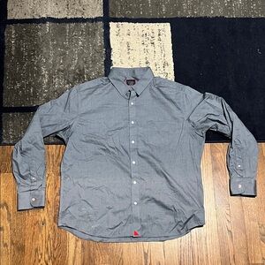 UNTUCKit Men's Light Blue/Gray Button-Down Shirt